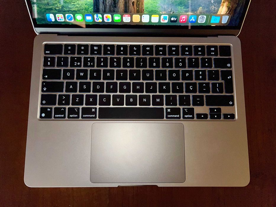 MacBook Air M2 2022 / 256GB SSD