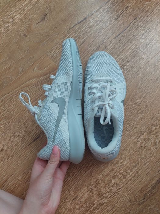 Жіночі кросівки Nike 36 розмір