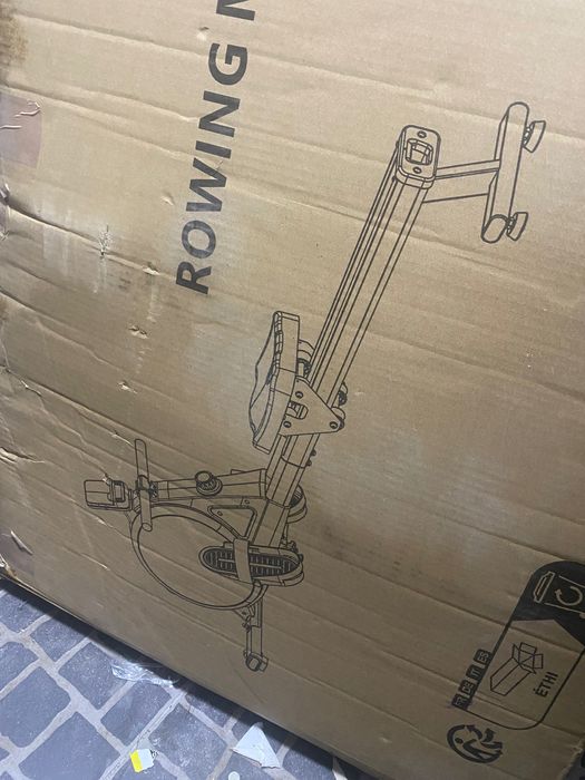 Máquina de remo ginásio