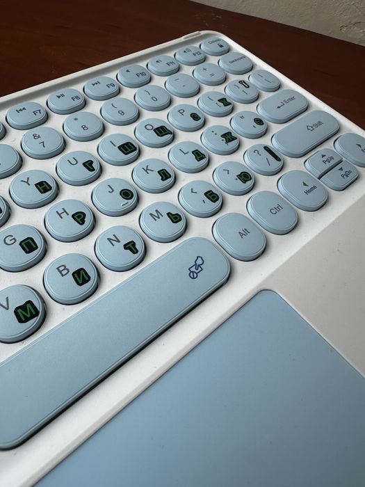 Bluetooth клавіатура для планшету