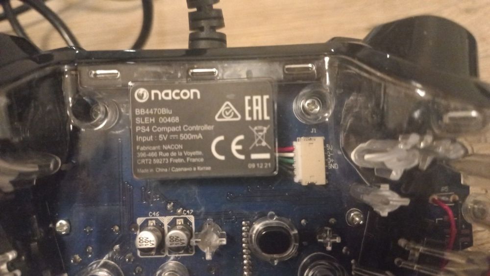 Przezroczysty Pad Nacon Wired Compact Controller PS4 / PC