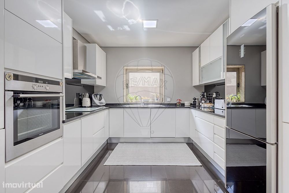 Exceptional T3 Detached House for Sale