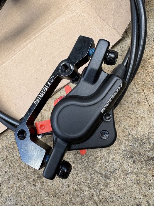 Hamulce hydrauliczne Kross przód + tył + 2 tarcze 160 mm