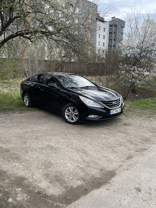Hyundai Sonata 2012 Автомат | 2.0 Газ/Бензин | Власник, 2 комплекти нової гуми