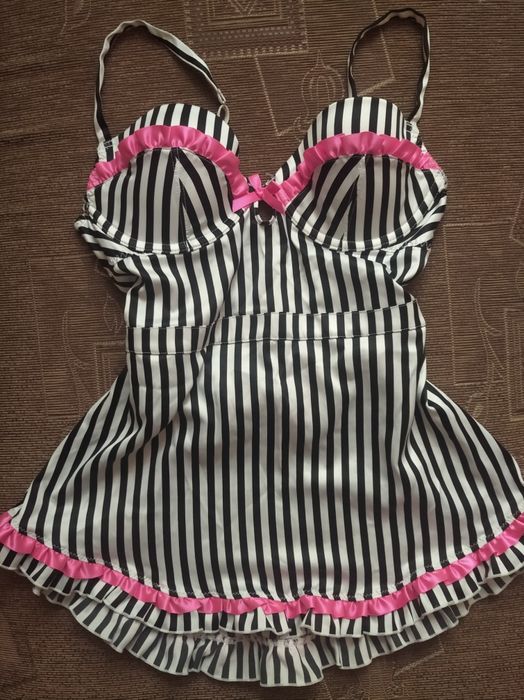 ---Пеньюар - сорочка.