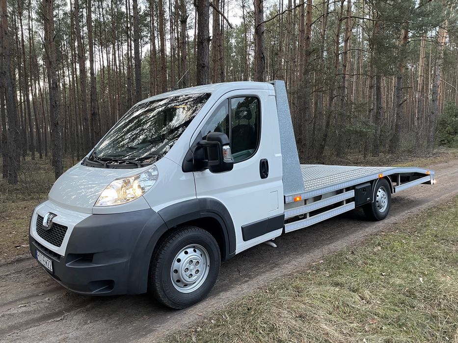 Usługi Przewozu Auto-Lawetą – Ostrów Wielkopolski, Polska