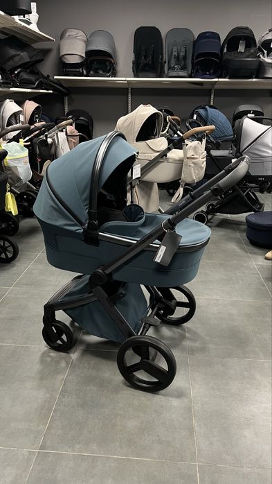 Продам коляску Anex