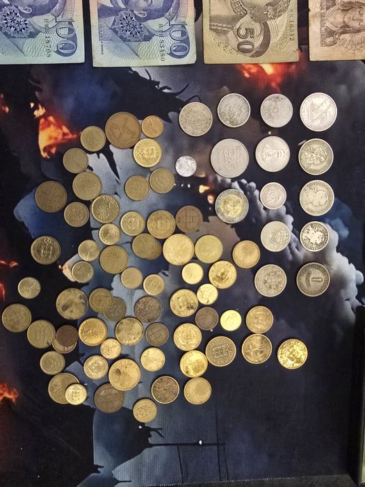 Moedas e notas escudos