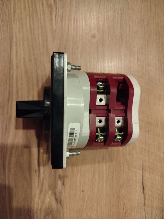 Łącznik krzywkowy 0-1 3P 63A Tablicowy 4G63-10-U