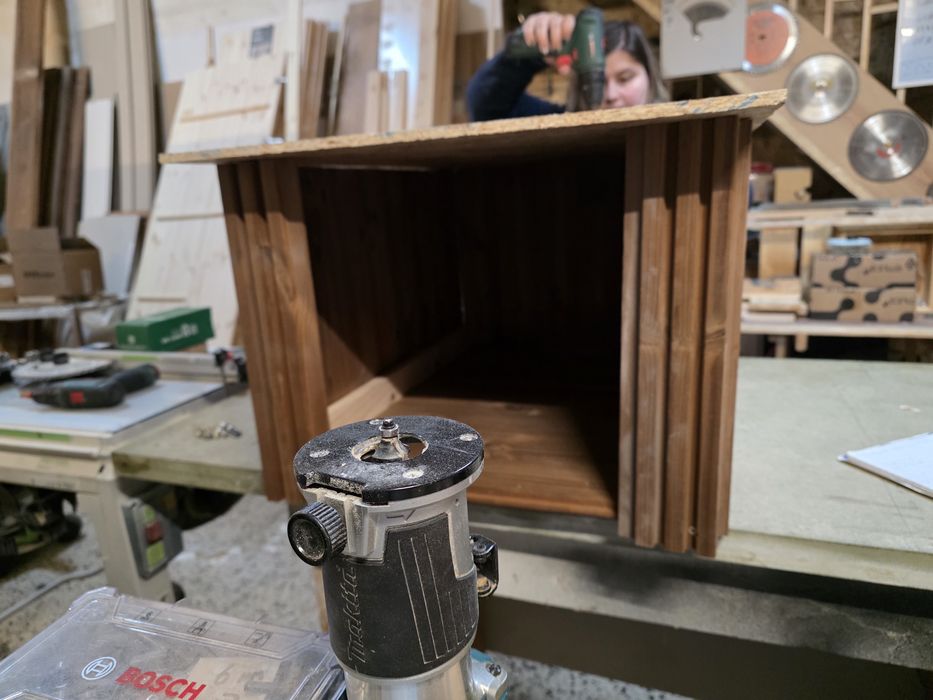 Abrigos 4 patas Madeira apropriada