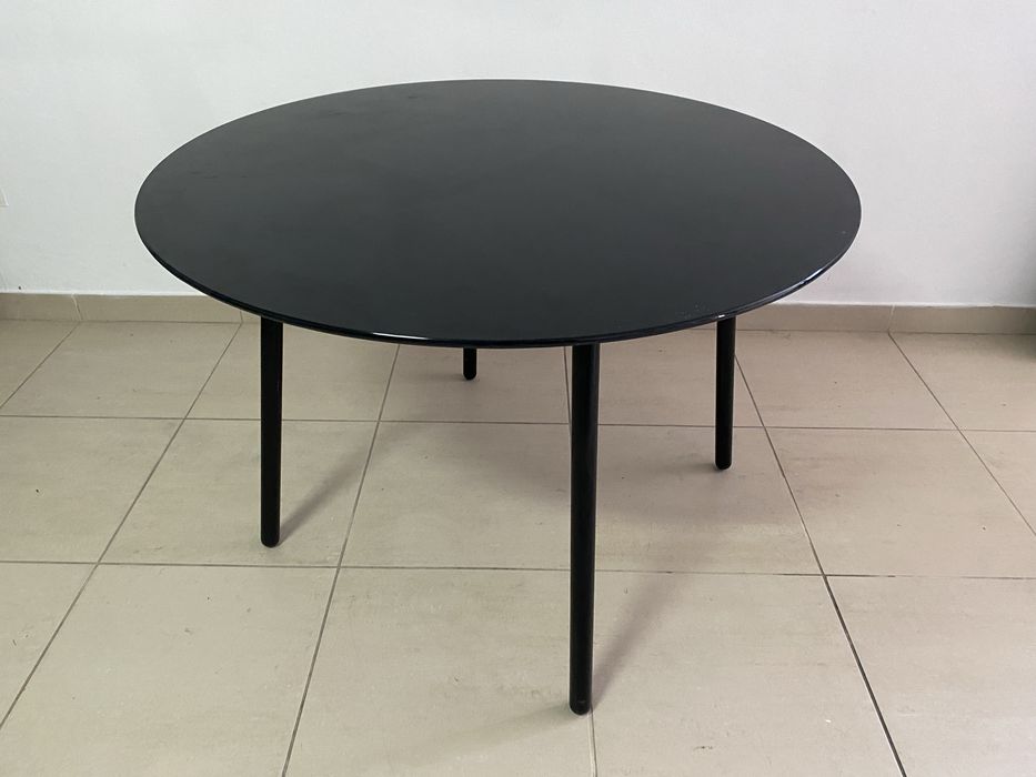 Mesa redonda tampo vidro - Preto
