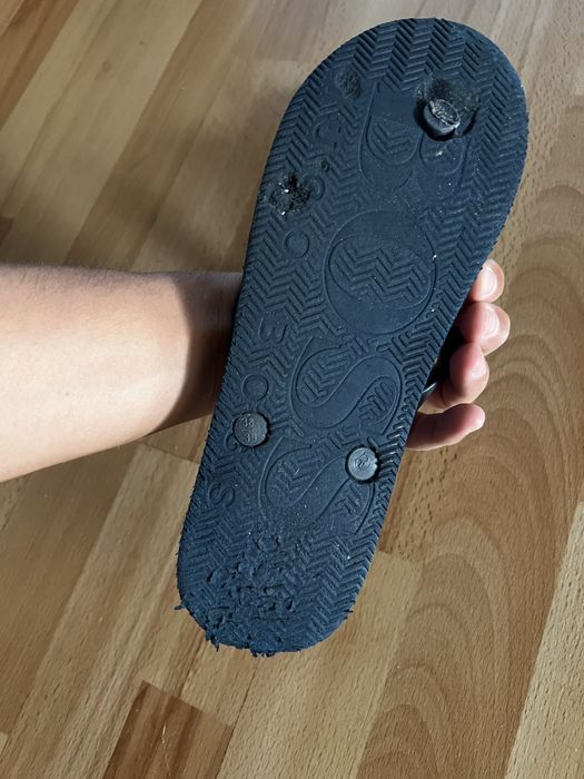 Oryginalne klapki hugo boss