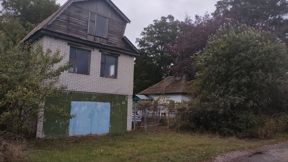 Будинок. Полтавська область, Гребінківський район, село Польове