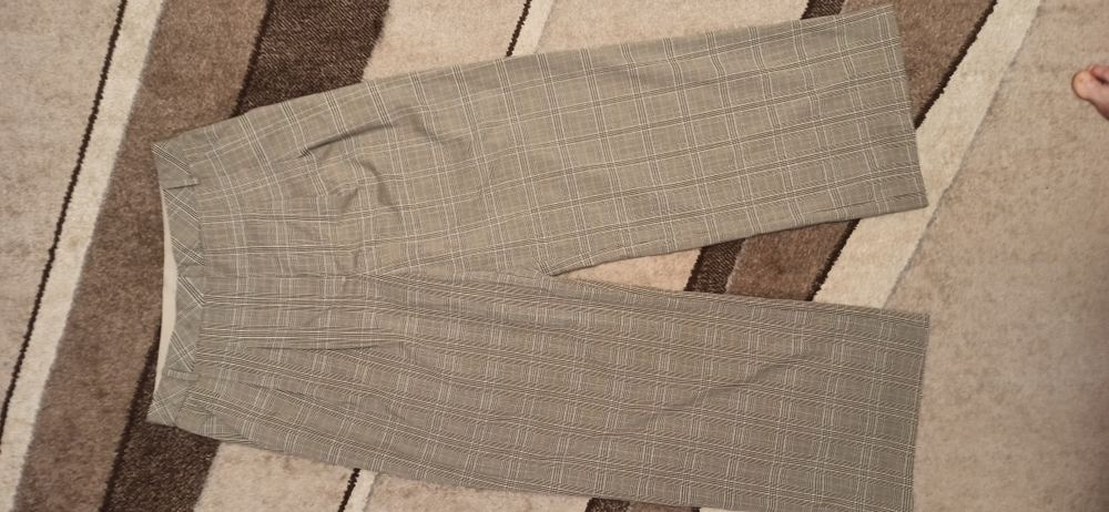 Жіночі брюки палаццо