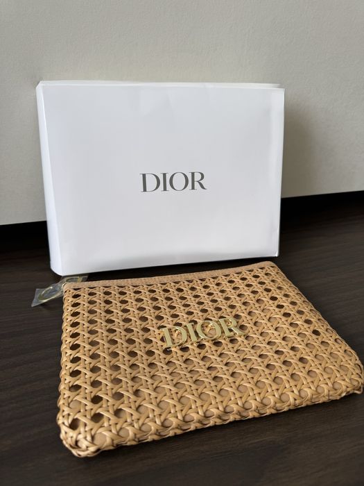 Косметичка Dior нова колекція
