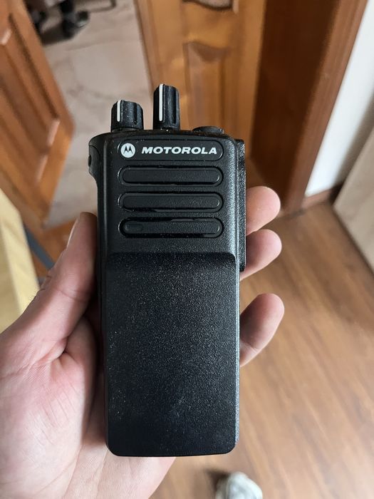 Продам Motorola DP4401e нова