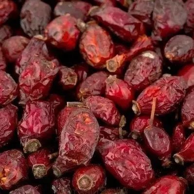 Шипшина сушена урожай 2025 року Карпати