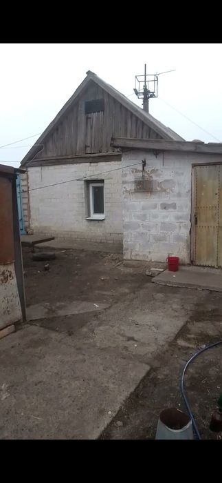 Продам будинок .