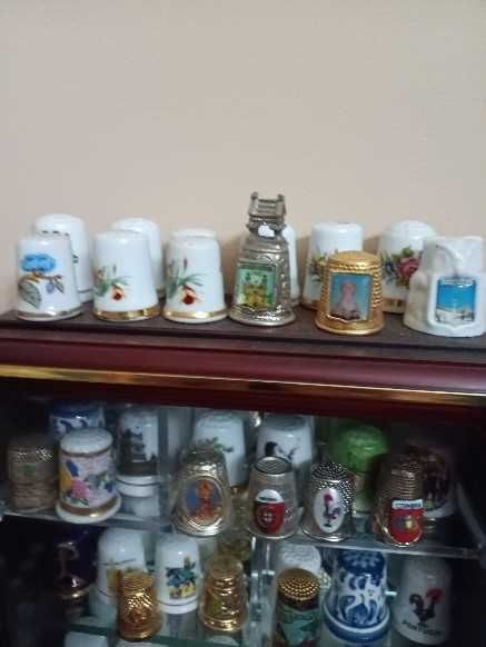 DEDAIS em PORCELANA com Expositor