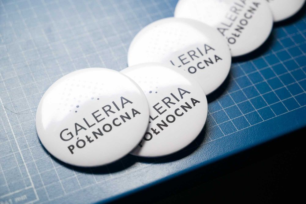 Przypinki z personalizowaną grafiką  / zdjęciem 75 mm - z agrafką