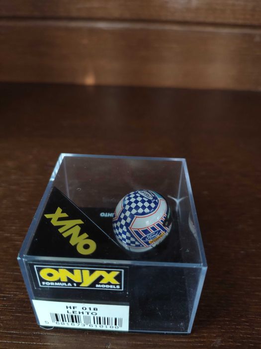 Capacete de Colecionador Onyx - J. J. Lehto 1994 Benetton - 1/18