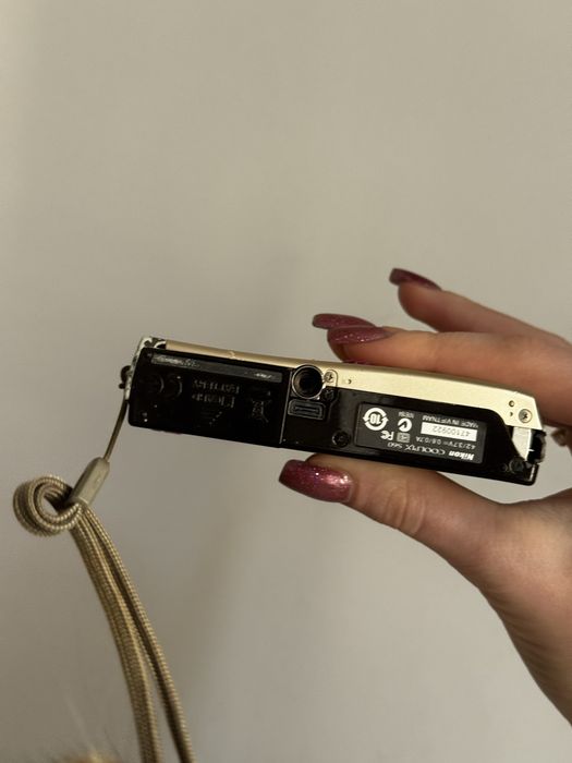 aparat  nicon coolpix złoty na części