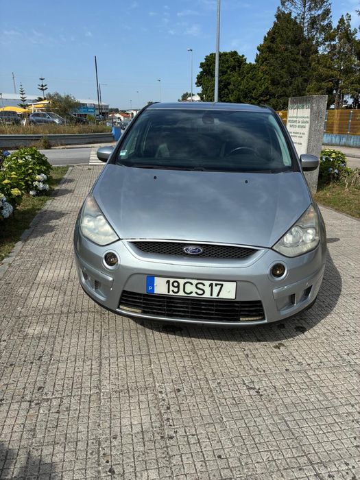 Vendo Ford  4300