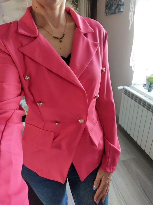 Różowy żakiet złote guziki r S