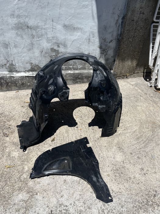 Peças material BMW serie 1 F40 ver descrição