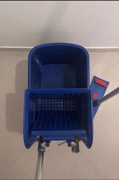 Zestaw do mycia podłóg Bayersan + 7 mopów mikrofibra