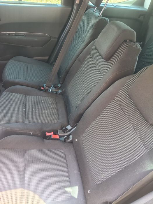 Vendo peugeot 5008