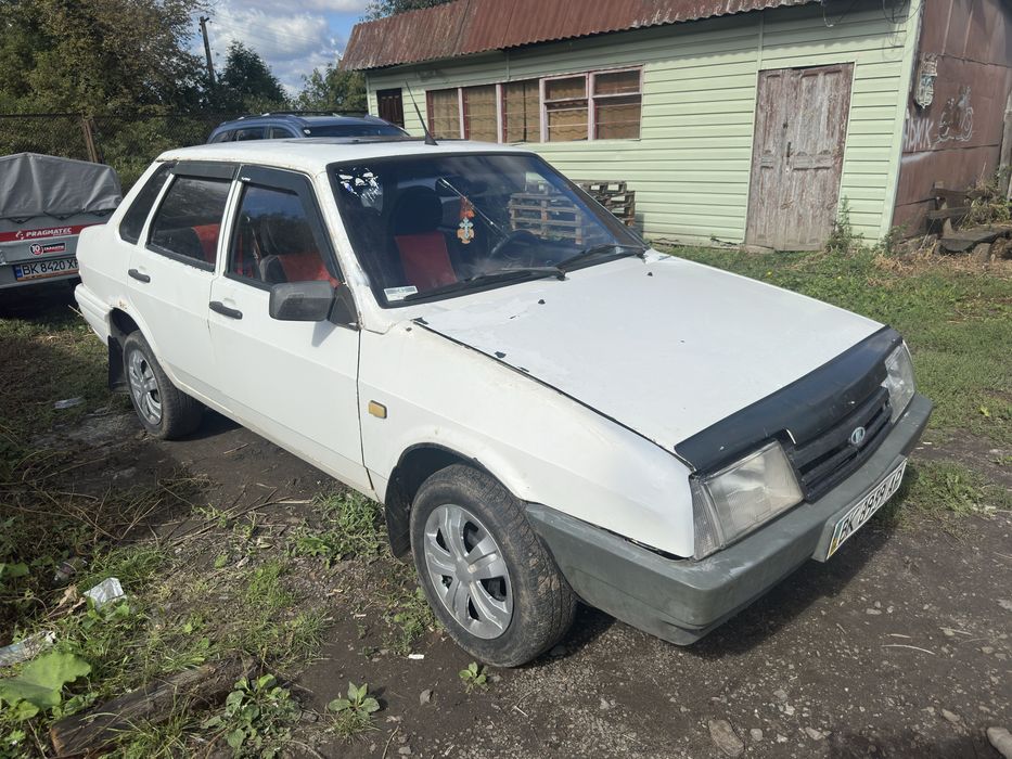 Автомобіль ВАЗ 21099
