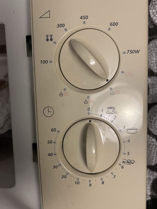 Microondas Samsung 750w com grill e descongelação