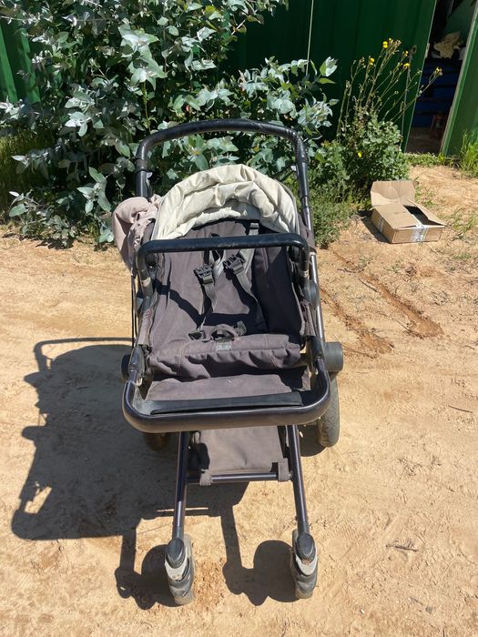 Carrinho de bebé Joolz com pneus sobressalentes