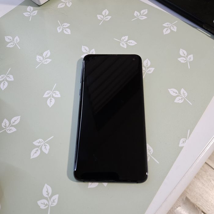 Kompaktowy Samsung Galaxy S10e