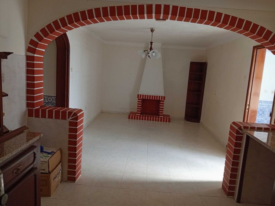 Imóvel para venda- com projeto de alterações aprovado
