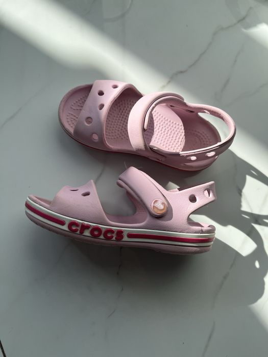 Босоніжки сандалі крокс на дівчинку с8 24 25 розмір