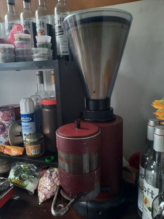 Гріндер/кавомолка для кав'ярні