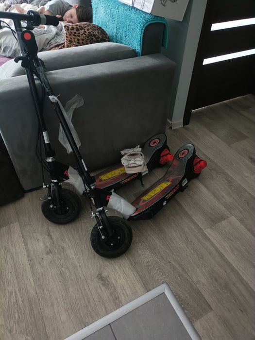 Hulajnogi razor E100
