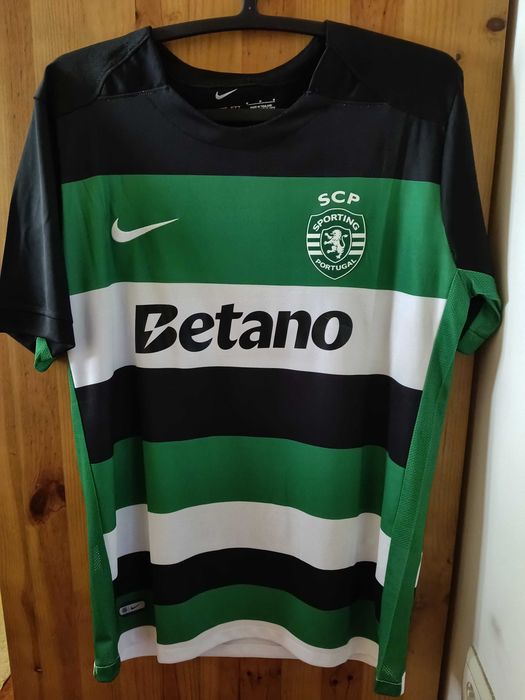 Camisolas Sporting e seleção 15€