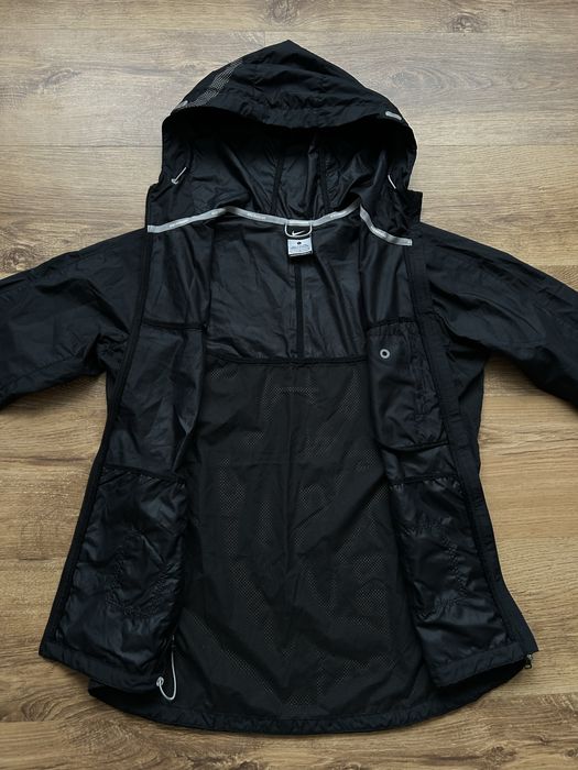Вітровка Nike Vapor Running size L