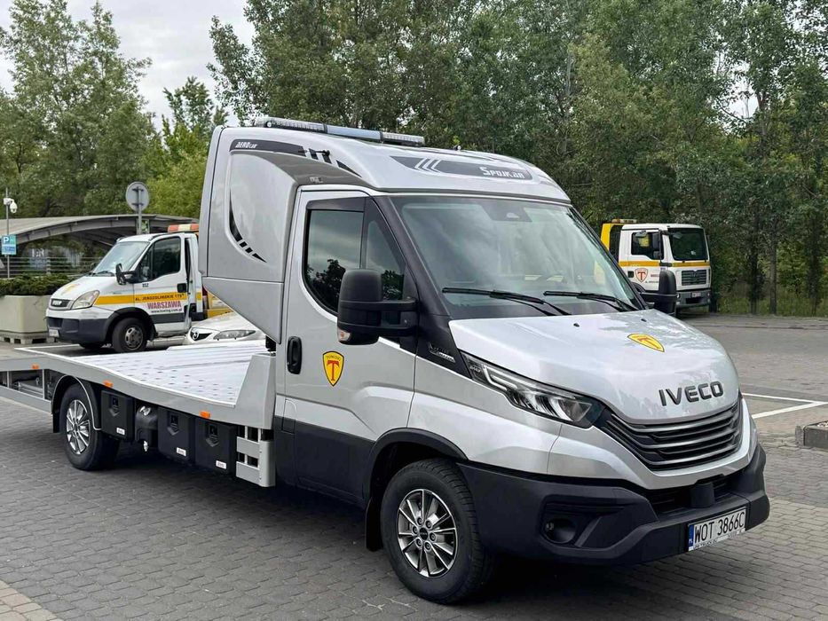 Holowanie, usługi transportowe, laweta, pomoc drogowa tanio