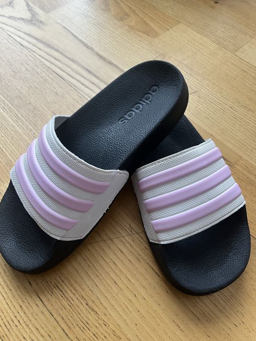 Adidas шльопки для дівчаток 33