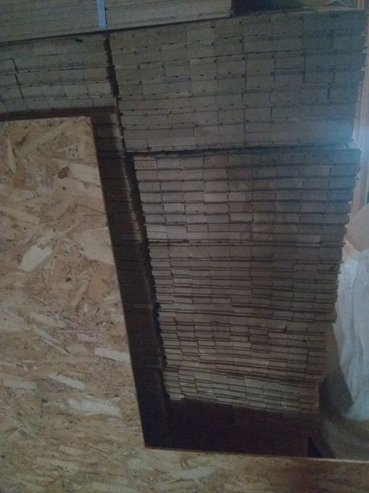 Паркет дубовый .