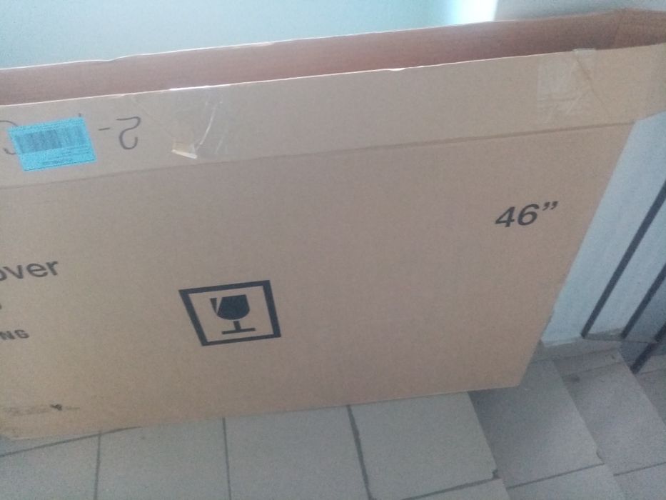 Продам недорого коробки.