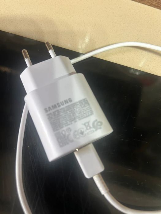 Samsung Galaxy S24+ Praticamente Novo