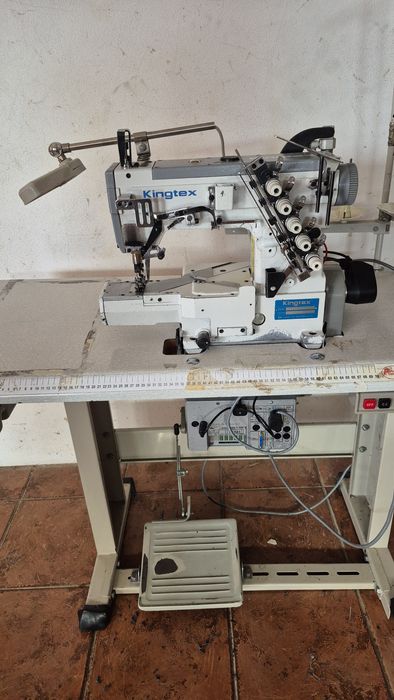Máquina de Recobrimento Kingtex CT6500-0-56M com Calcador de Bainhas