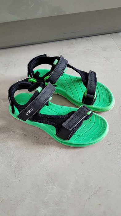 Сандали босоножки фирмы Ecco для мальчика размер 30