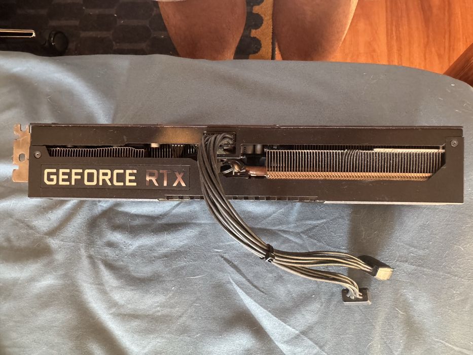 NVIDIA GeForce RTX 3070 Ti 8GB – Tri-Fan | Excelente Estado