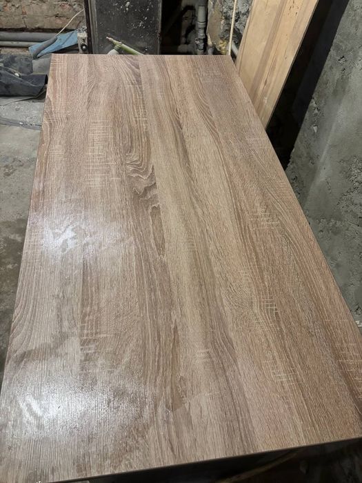 Стол детский, письменный